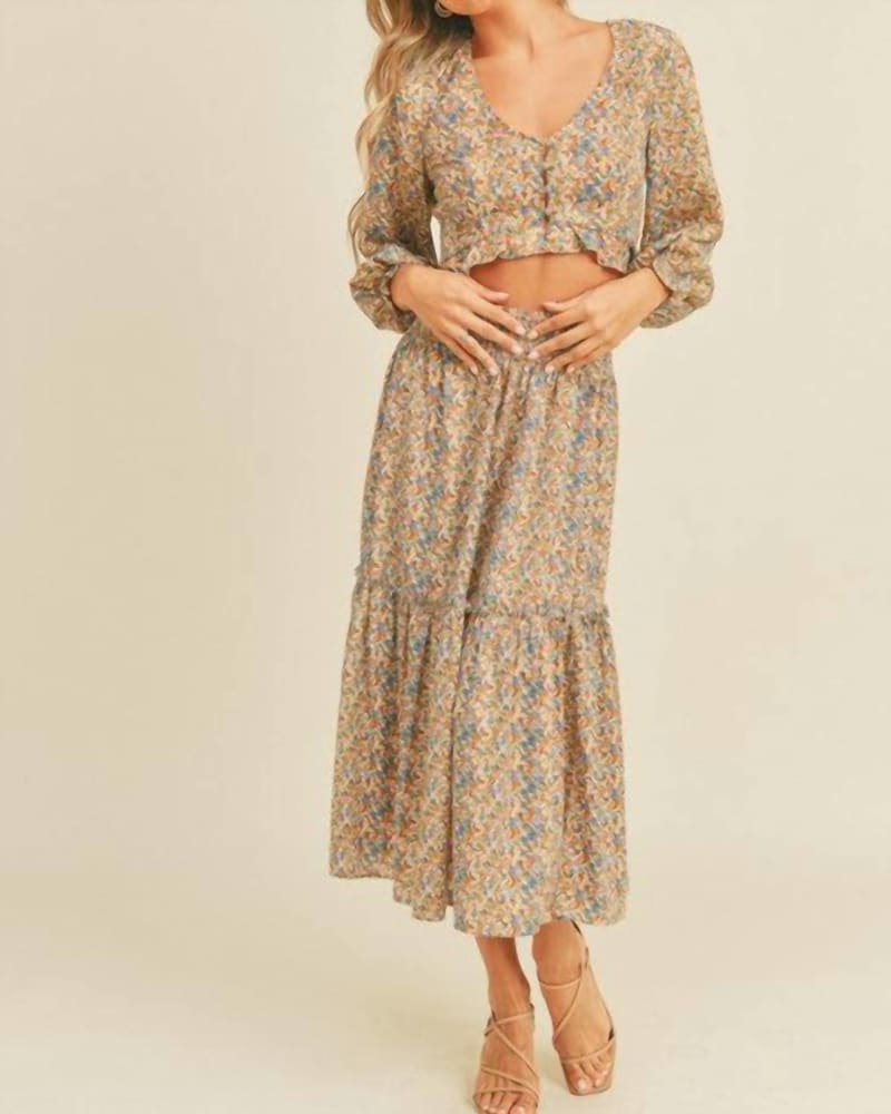 Front of a model wearing a size L Ainsley Set In Floral in Floral by LUSH. | dia_product_style_image_id:351928